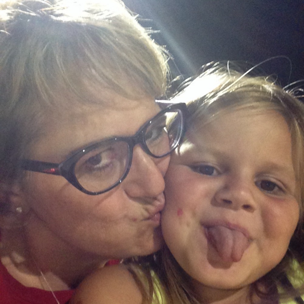 Meet your Posher, Carrie